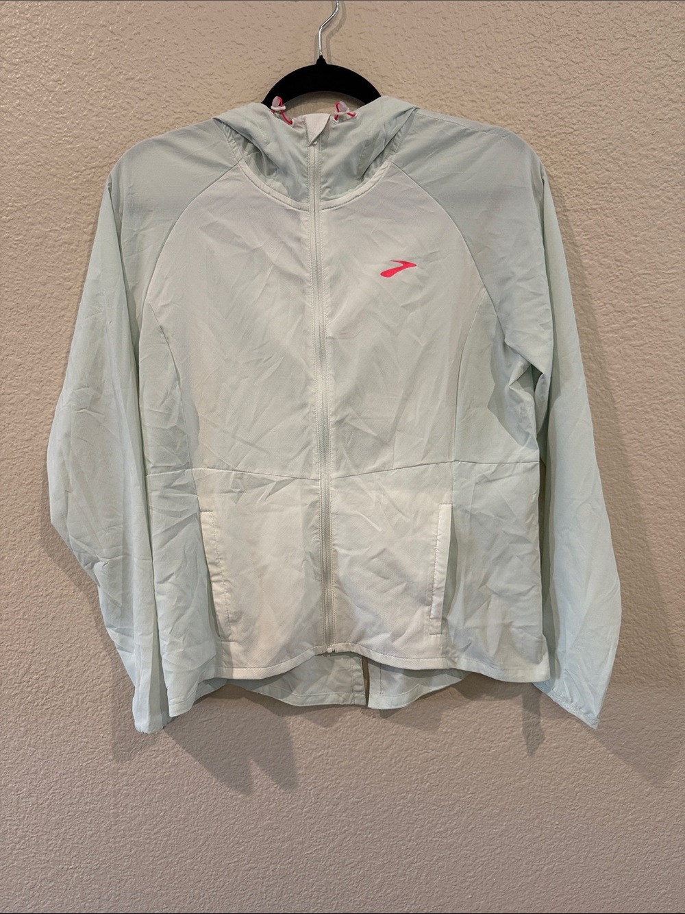 Brooks Canopy Running Jacket with Pink Accents